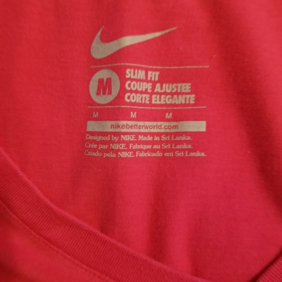Women's Nike Tshirt - Picture 3 of 3